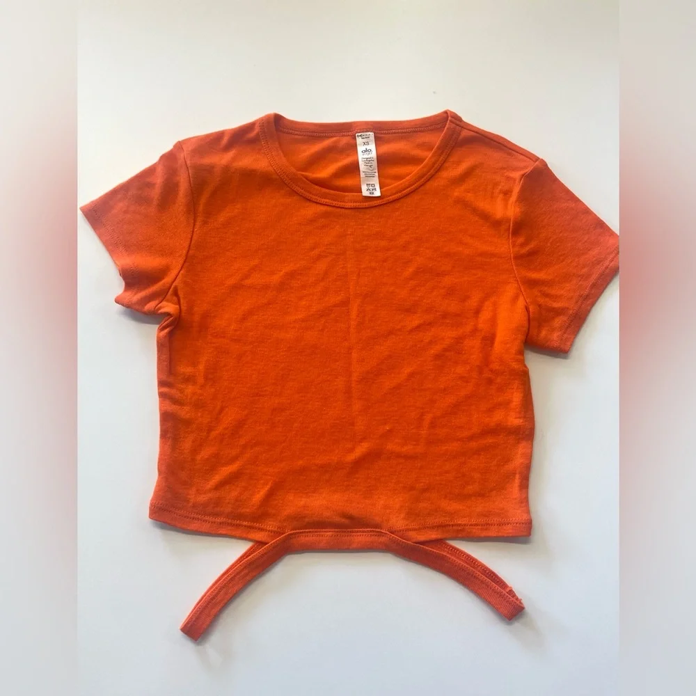 Alo Yoga Halo Cropped Strap Orange Tshirt sz XS - Picture 3 of 5
